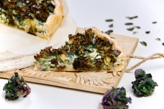 Flower-Sprouts-Quiche mit Filata
