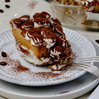 Veganes Tiramisu mit selbstgemachten Biskuit