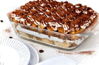 Veganes Tiramisu mit selbstgemachten Biskuit