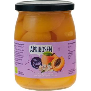 Aprikosen, halbe Frucht im Glas