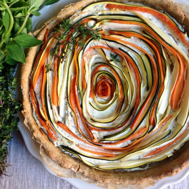 Gemüse Quiche mit Hüttenkäse