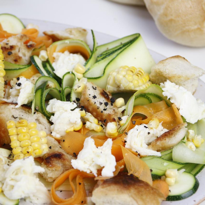 Gegrillter Brotsalat