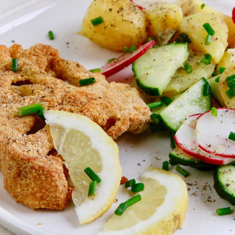 Blumenkohlschnitzel mit Kartoffelsalat